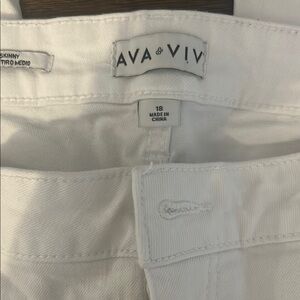 Ava & Viv White Skinny Jeans